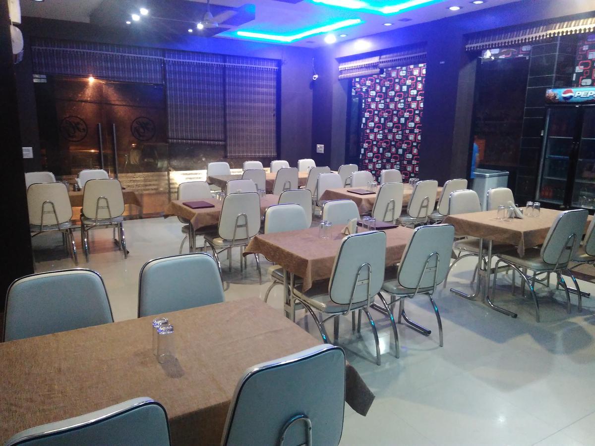 Hotel Desire Hisār Esterno foto