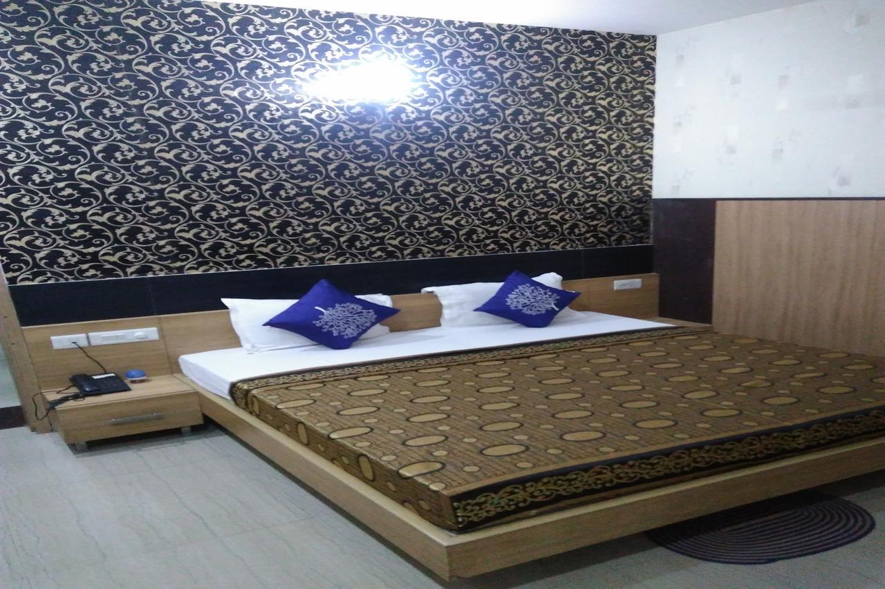 Hotel Desire Hisār Esterno foto