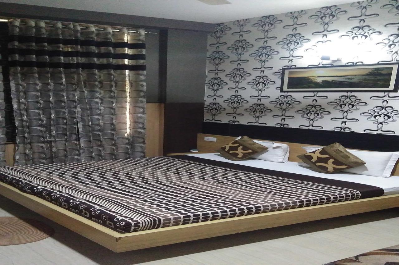 Hotel Desire Hisār Esterno foto
